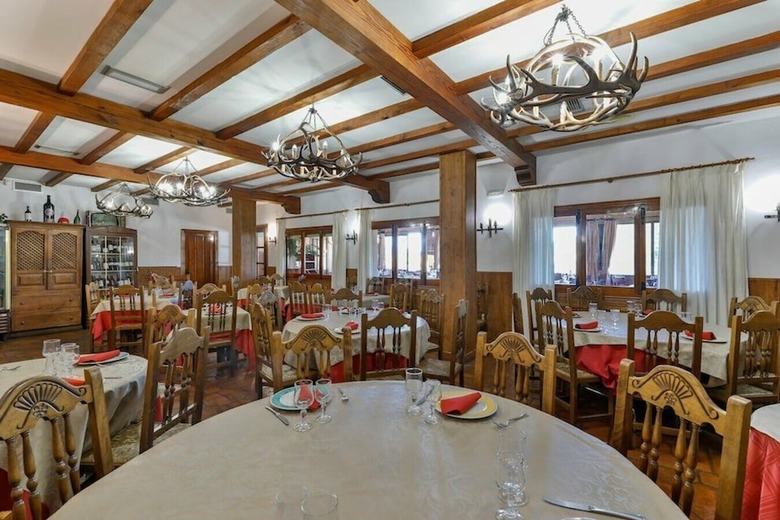 Hostal Alfonso XI