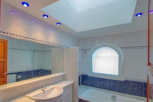 Sant Antoni de Calonge Villa Sleeps 12 Pool Air Con