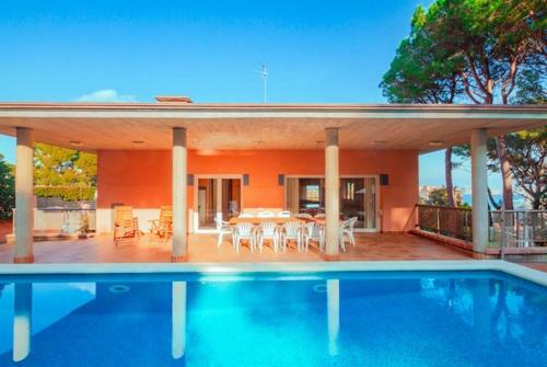 Sant Antoni de Calonge Villa Sleeps 12 Pool Air Con