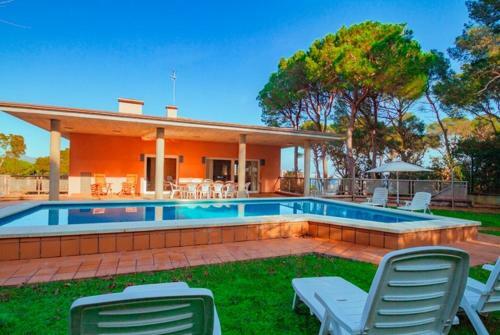 Sant Antoni de Calonge Villa Sleeps 12 Pool Air Con