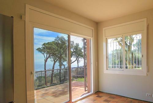 Sant Antoni de Calonge Villa Sleeps 6 Pool Wifi