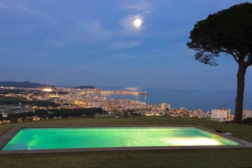 Sant Antoni de Calonge Villa Sleeps 6 Pool Wifi