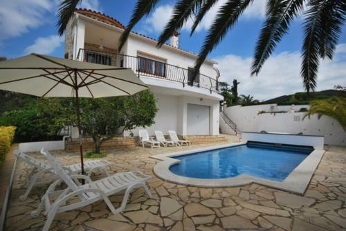 Sant Antoni de Calonge Villa Sleeps 6 Pool Wifi