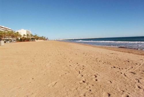 Segur de Calafell Villa Sleeps 8 Pool Air Con Wifi