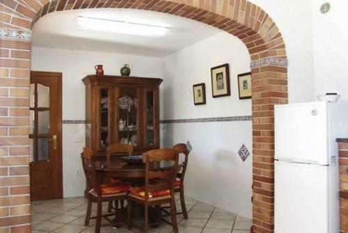 Segur de Calafell Villa Sleeps 8 Pool Air Con Wifi