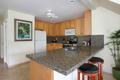 Poipu Regency 220 - Gardenview - 3br/3ba Portable AC
