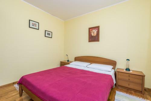 Rona Apartments Ani