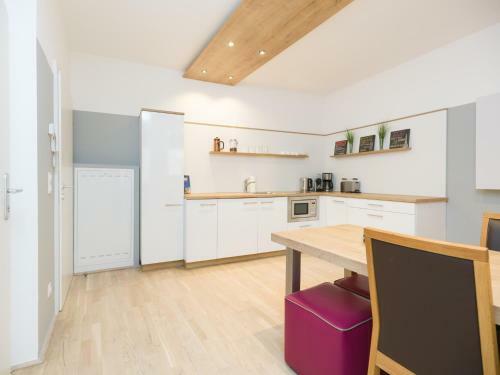 Apartment Oper - Contactless Check In