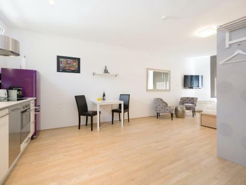 Apartment Oper - Contactless Check In