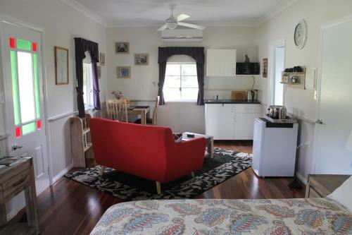 Hostal The Dollhouse Cottage
