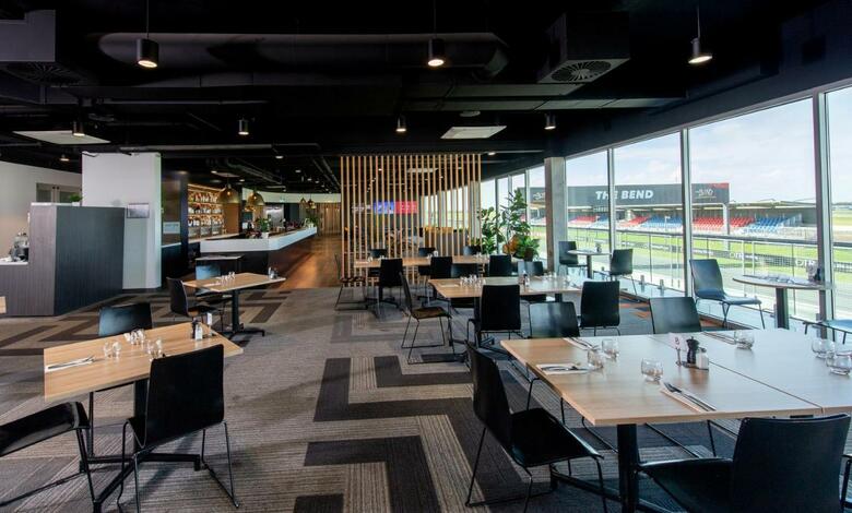 Hotel Rydges Pit Lane