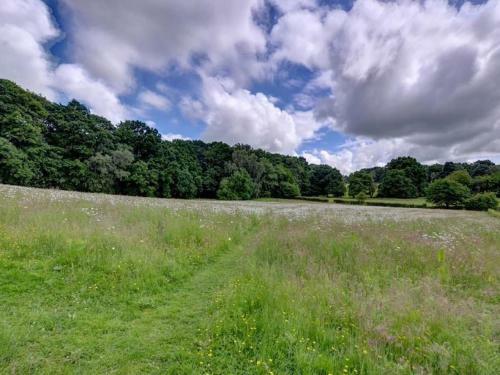 Stunning Cottage Set In Quiet Farmyard In Biddenden Countryside