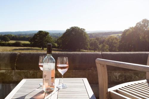 Hurst Green Chateau Sleeps 15 Pool Wifi