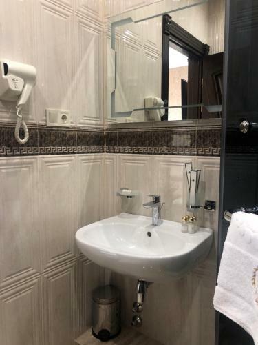 Neapol Boutique Hotel