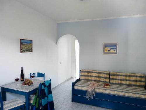 Ostria Seaside Studios And Apartments