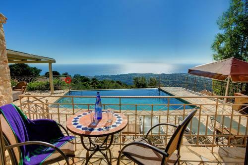 Fanies Villa Sleeps 4 Pool Air Con Wifi