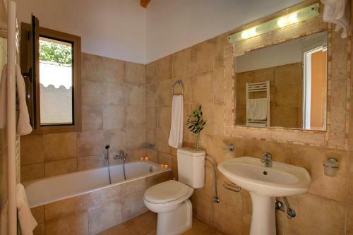 Fanies Villa Sleeps 4 Pool Air Con Wifi