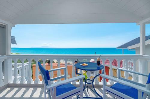 Hotel Mesogeios 2000