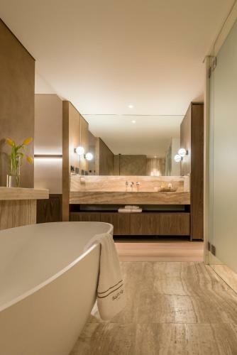 Hotel Euphoria Retreat - A Holistic Wellbeing Destination Spa