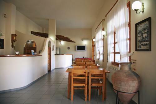 Philoxenia Hotel