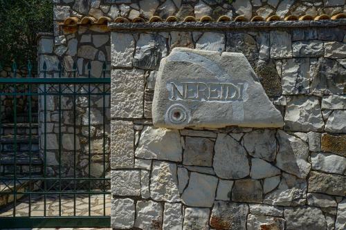 Nereidi Pool Villas