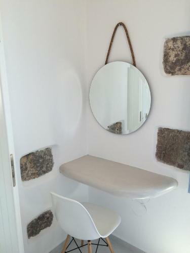Plaka Suites