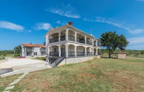 Hostal Apartment Covic
