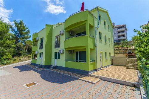 Apartments Pava