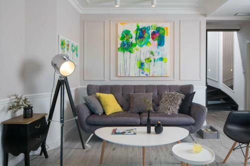 Villa Green Frame