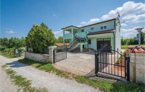 Studio Apartment In Sv.lovrec