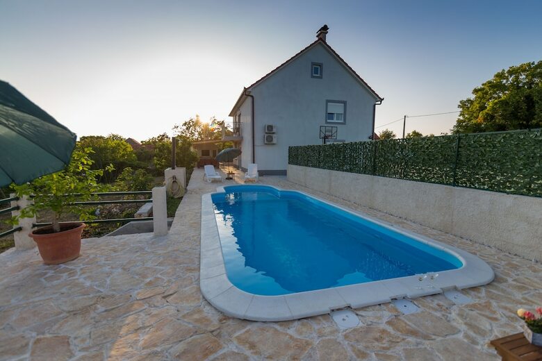Villa Paloma Blanca