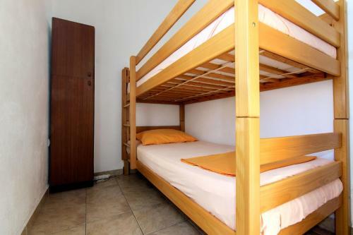 Apartments Lastro