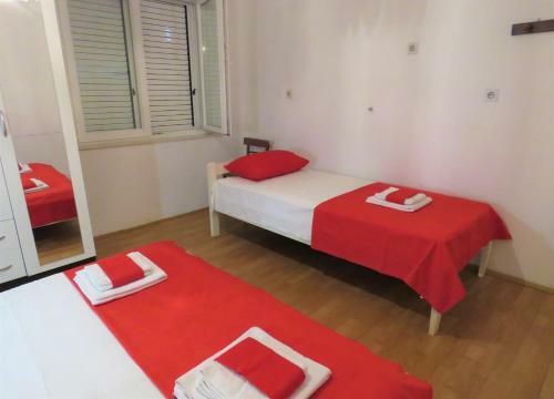 Apartamento Novalja Center