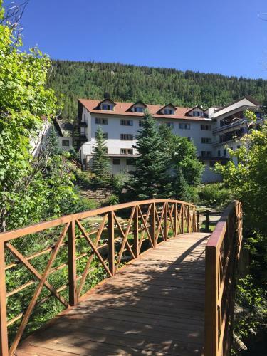 Hotel Monarch Mountain Lodge