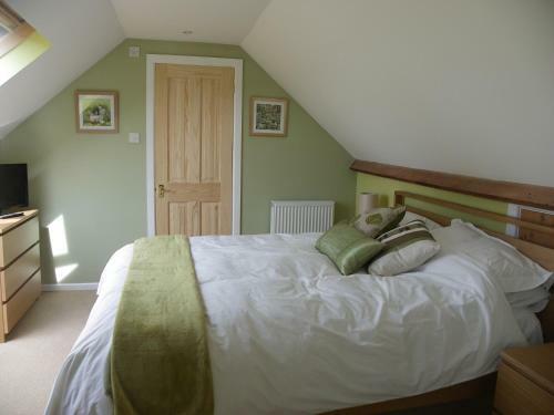 Lyme Tree House Bed And Breakfast