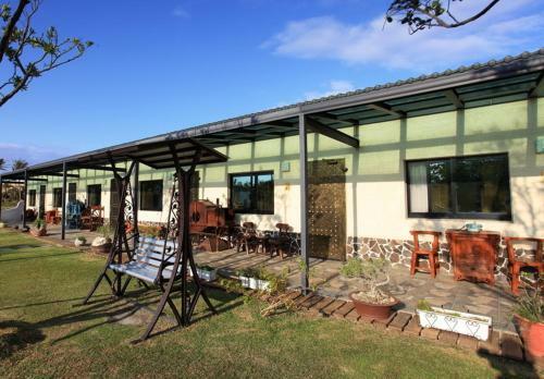 Bed & Breakfast Lanhai Inn