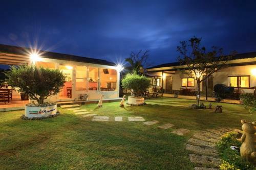 Bed & Breakfast Lanhai Inn
