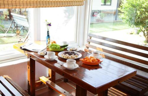 Bed & Breakfast Lanhai Inn