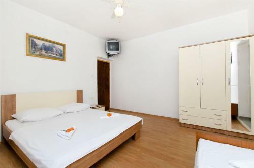 Hostal Apartments Perica