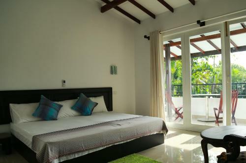 Hikka Nature Villa