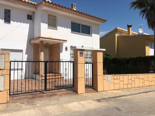 Casa Pareada En Pe�iscola