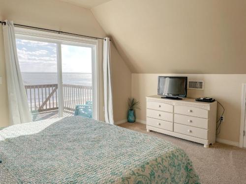 049 Beach Comber