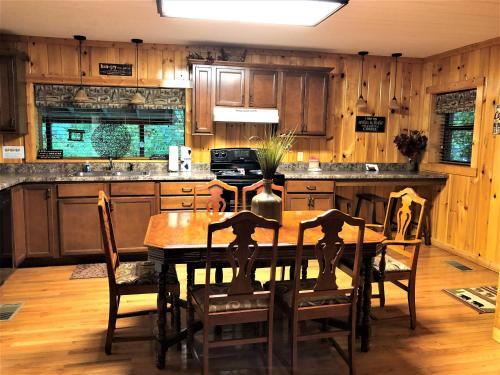 Bearly Rustic Cabin