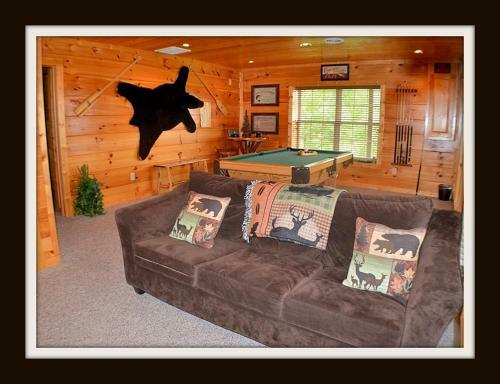 Rocky Top Rendez Cabin
