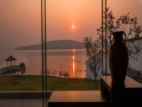 Hotel Jinling Resort Tianquan Lake