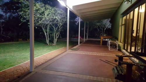 Crimson Bush Lodge