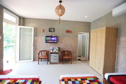 Bed & Breakfast An Bang Beach Town Homestay