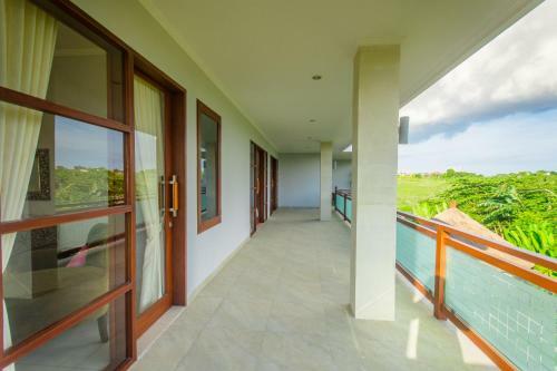 Golden Palm Villa