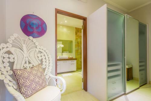 Golden Palm Villa