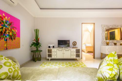 Golden Palm Villa